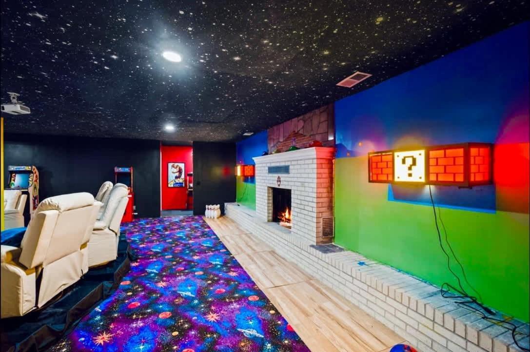 Vila Gated Mansion - Basketball Court Movie Theater Views Big Stone Gap Exteriér fotografie