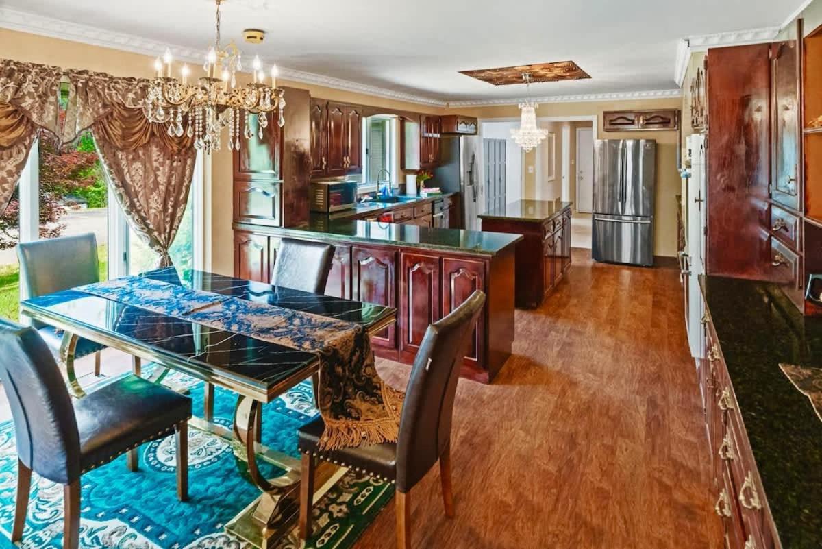 Vila Gated Mansion - Basketball Court Movie Theater Views Big Stone Gap Exteriér fotografie