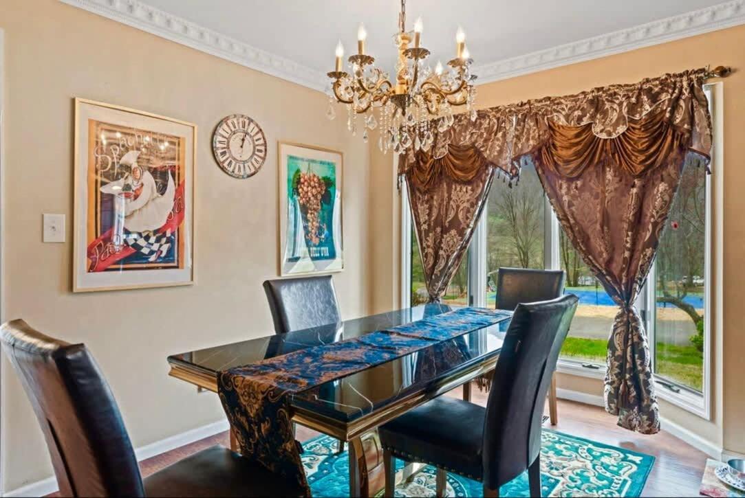 Vila Gated Mansion - Basketball Court Movie Theater Views Big Stone Gap Exteriér fotografie
